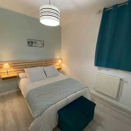 La Douce Escale Apartment *